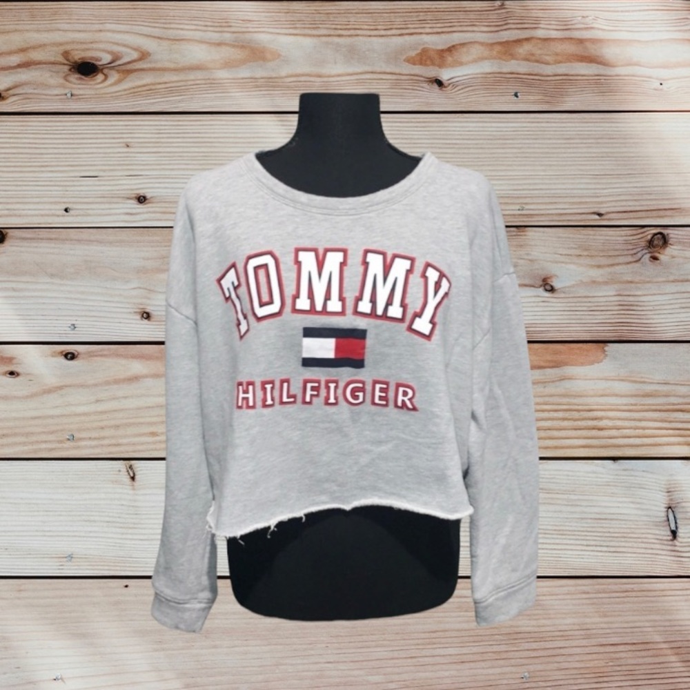 TOMMY HILFIGER Women’s Crop Logo Gray Sweatshirt Size Large